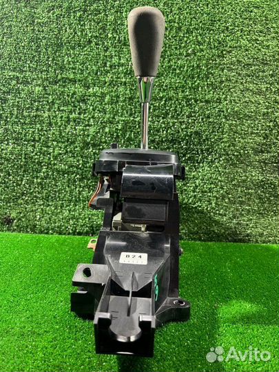 Селектор АКПП Toyota Vitz NCP95 2NZ-FE 2008