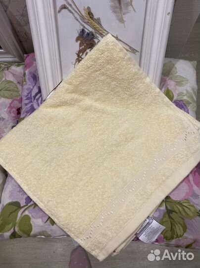 Махровые полотенца новые