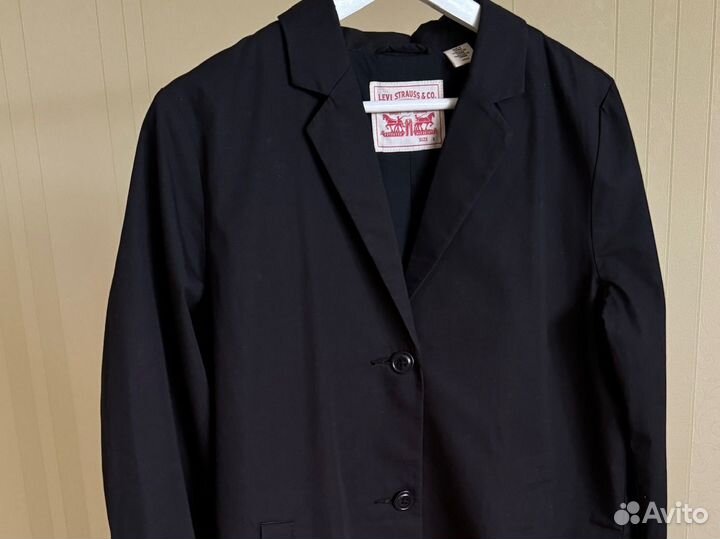 Levis Плащ тренч Размер.S-M оригинал Винтаж