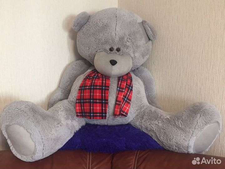 Большие плюшевые медведи Тэдди