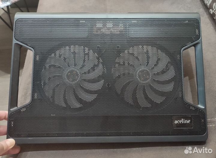 Подставка с охлаждением для ноутбука