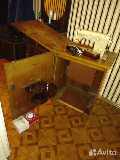 Машинка швейная 