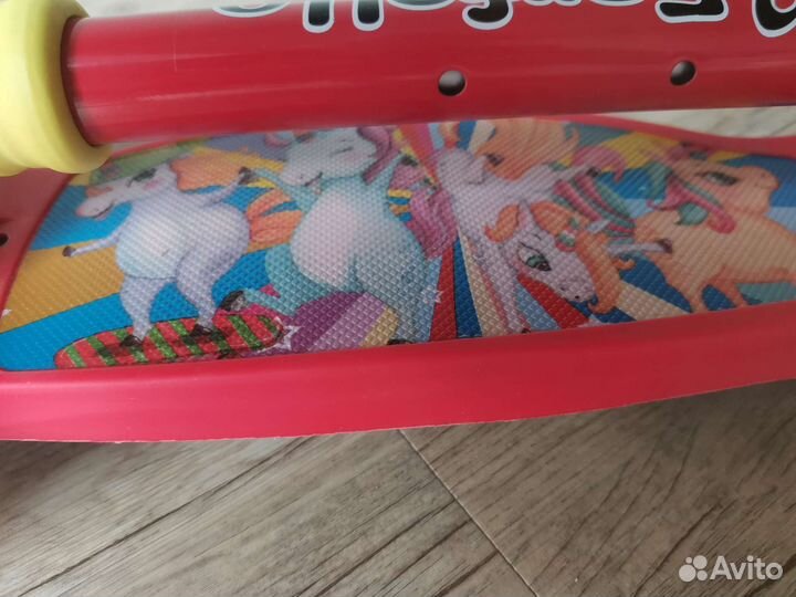 Самокат детский трехколесный новый