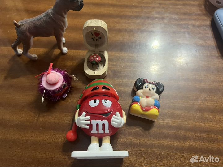 Игрушки m and m's