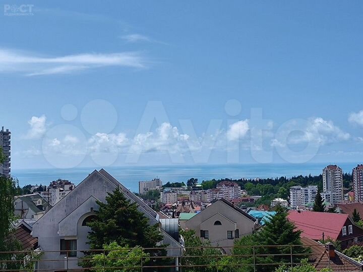 2-к. квартира, 56 м², 2/5 эт.