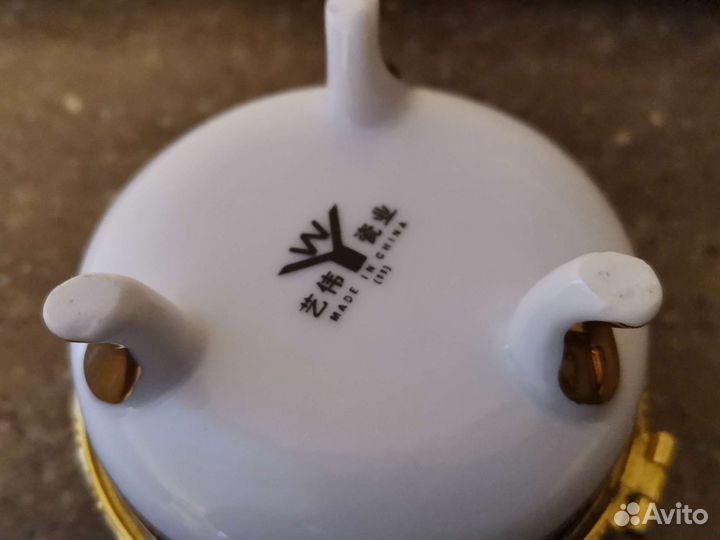 Шкатулка или пудренница винтажная