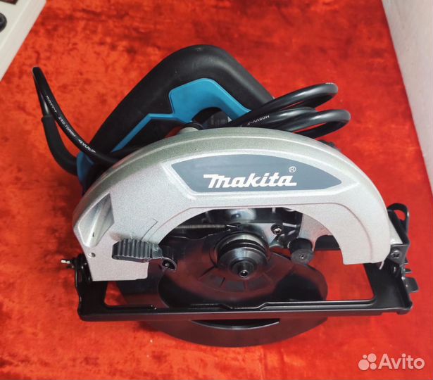 Циркулярная пила Makita