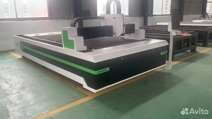 Оптоволоконный лазерный станок