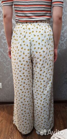 Лёгкие летние брюки в цветочек