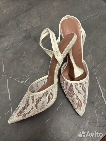 Кружевные туфли женские