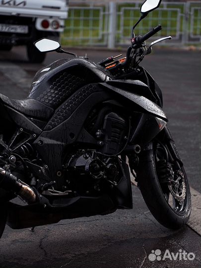 Продам kawasaki Z1000 2012 год