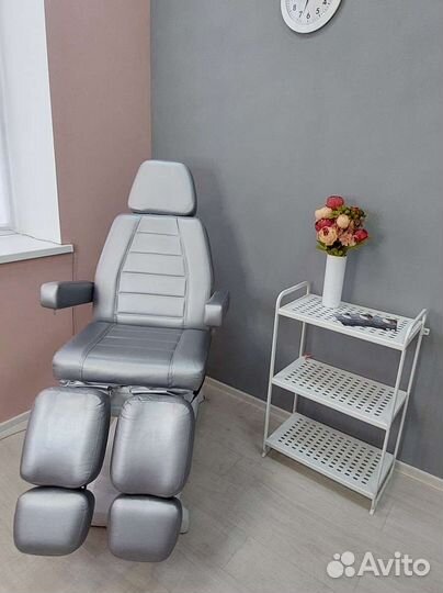 Мастер маникюра и педикюра ежедневным выплатой