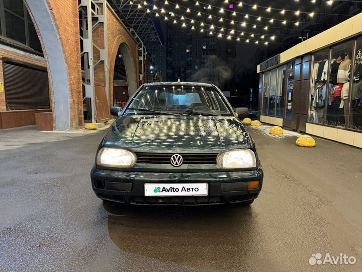 Volkswagen Golf 1.8 МТ, 1996, 139 000 км