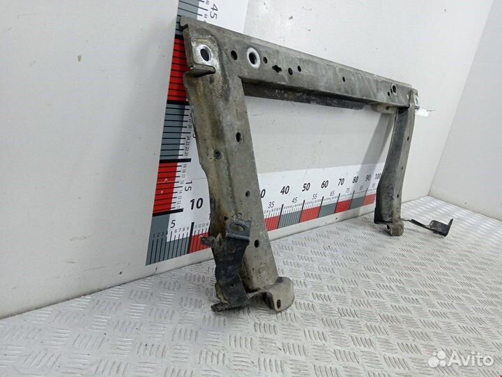 Балка под радиатор Renault Scenic 2