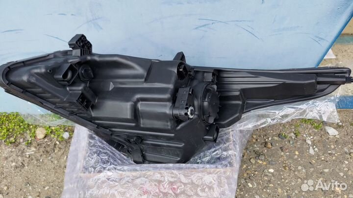 Фара KIA Rio Новая Правая 2020-2022