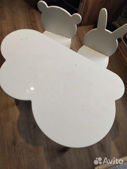 Детский стол со стульями