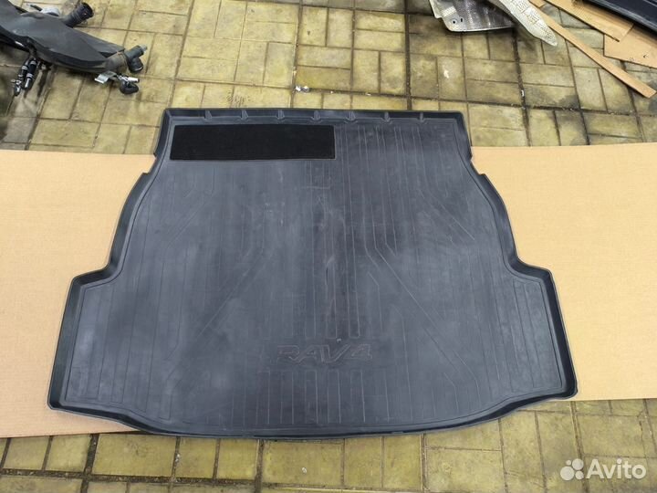 Коврик багажника Rav 4 XA50 МКПП
