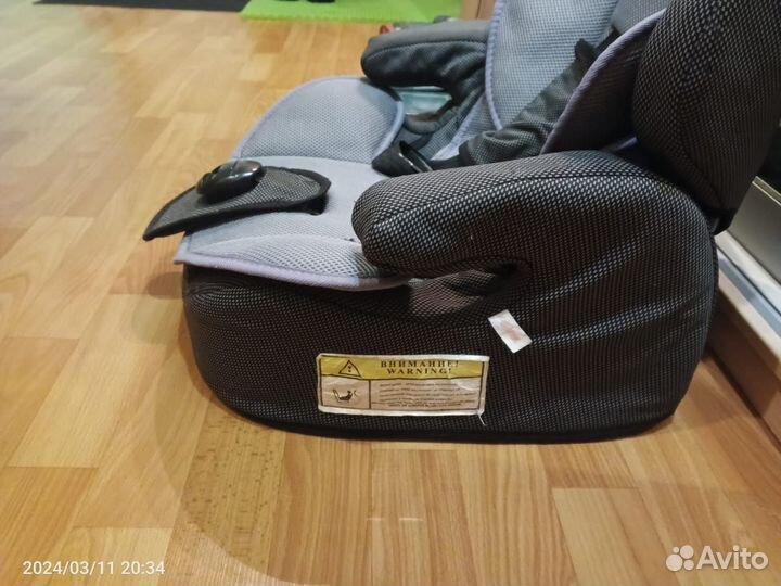 Детское автомобильное кресло бу