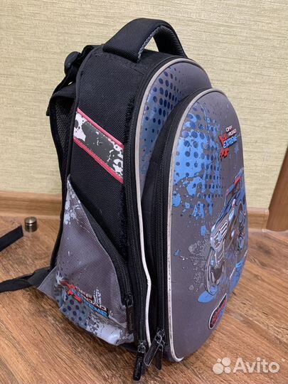 Рюкзак школьный hummingbird