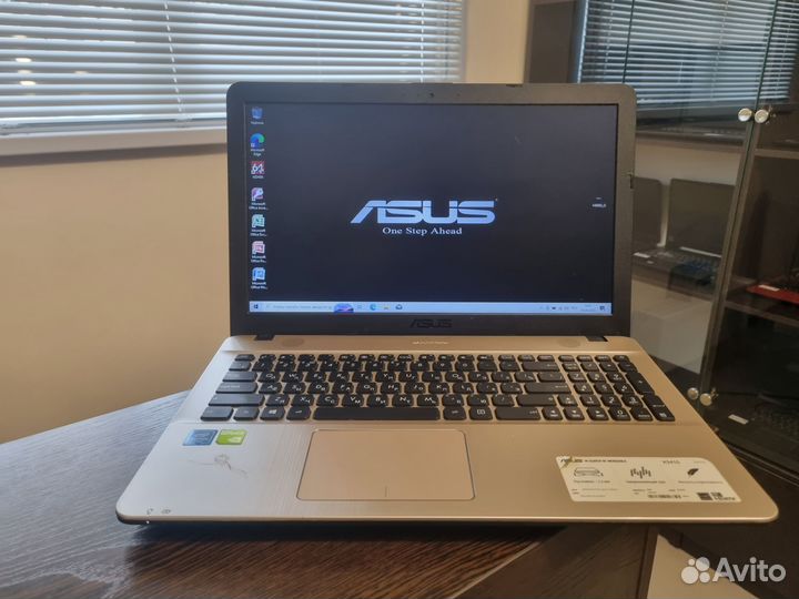 Asus VivoBook X541SC (Intel N3710 / Geforce 810M)