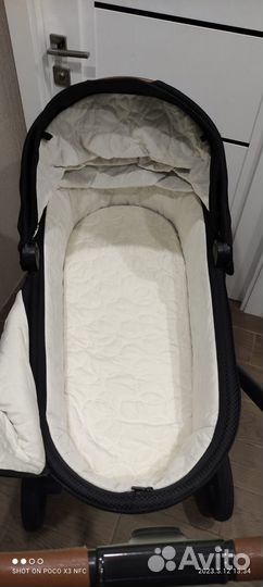 Коляска Moon Resea Combi 2в1