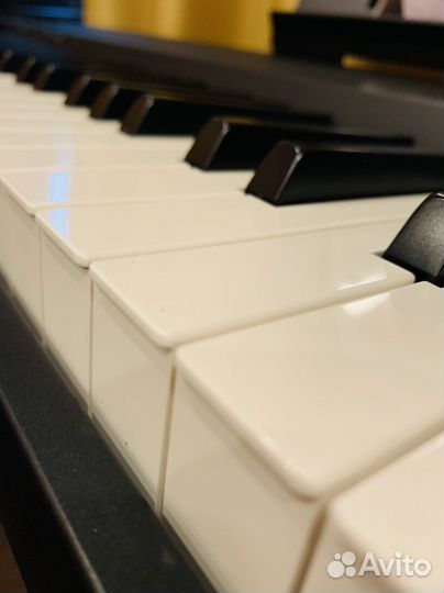 Цифровое Пианино Yamaha + Банкетка