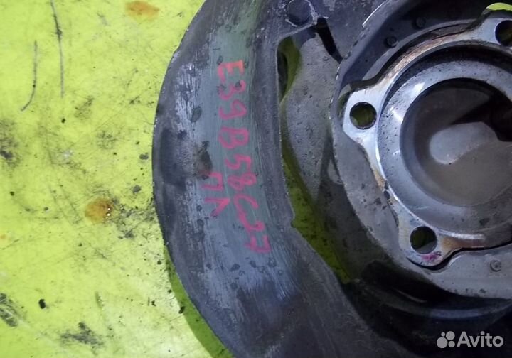 Кулак поворотный передний левый BMW 5 серия E39 (1995—2000) 16116