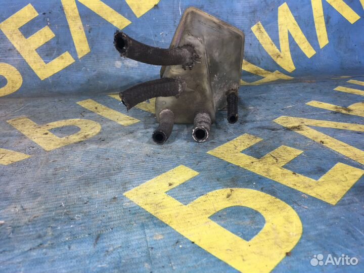 Бачок тормозной жидкости saab 9000