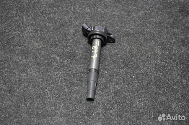 Катушка зажигания toyota auris ZRE151