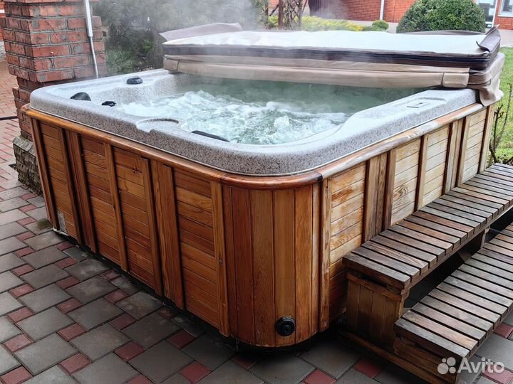 Гидромассажная ванна спа