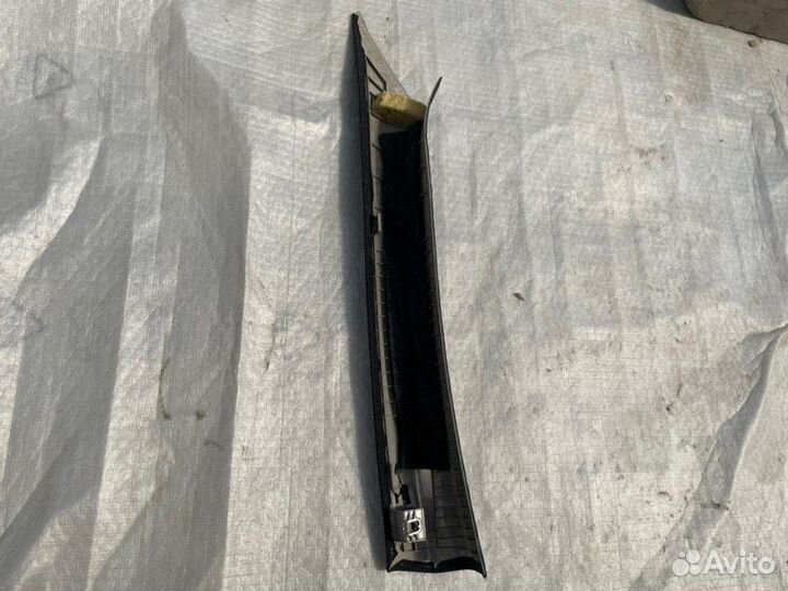 Накладка стойки лобового стекла правая