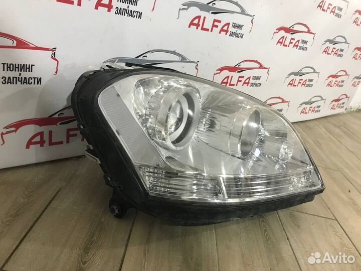 Фара правая на Mercedes W164 ML