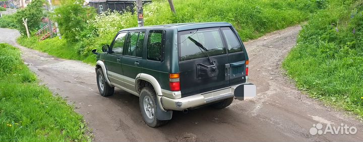 Isuzu Bighorn 3.1 AT, 1995, 250 000 км