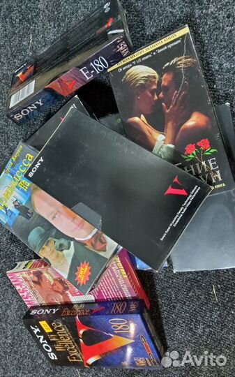 Видеокассеты с фильмами