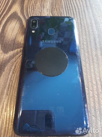 Samsung Galaxy A30, 3/32 ГБ
