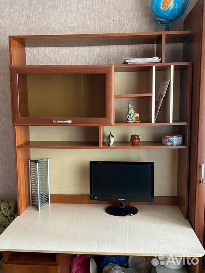 Письменный уголок