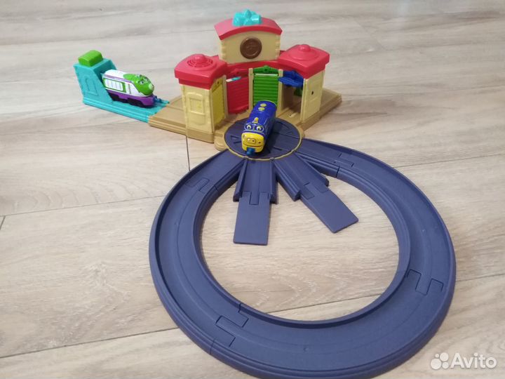 Дом стажёров - депо для паровозиков Чаггингтон