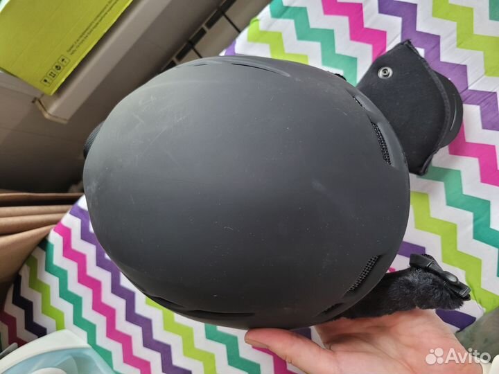 Продам горнолыжный шлем Roxy