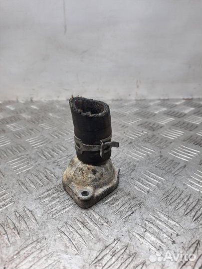 Фланец Toyota Yaris хэтчбэк 5 дв. 1.3 2SZ 2007