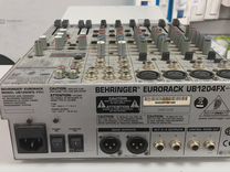 Микшерный пульт behringer UB1204FX