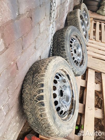 Зимняя резина на штампованных дисках