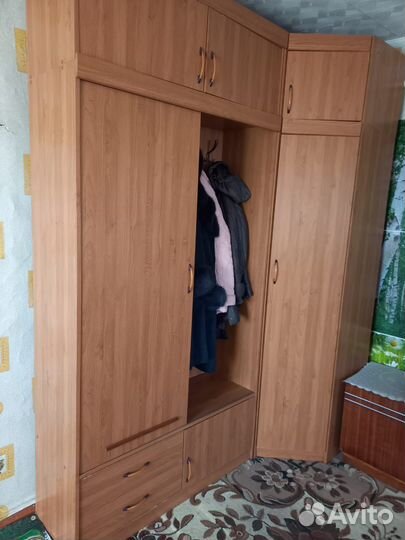 Угловой шкаф в прихожую бу