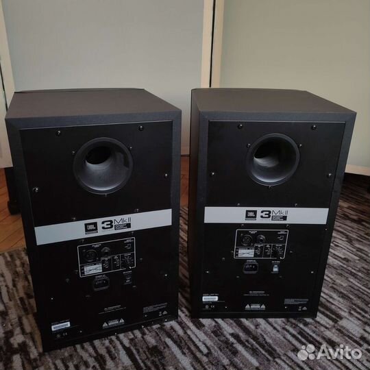 Студийные мониторы JBL 308pmkii колонки