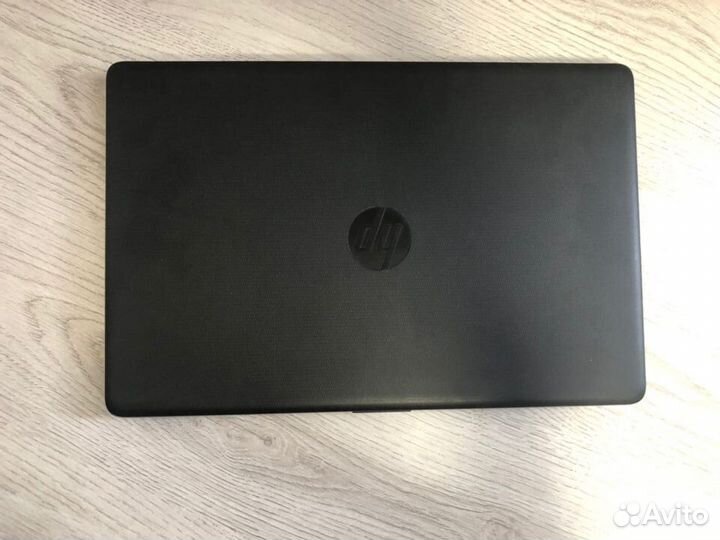 Ноутбук HP I3-7020 8GB 1TB 15