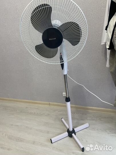 Вентилятор напольный с пультом