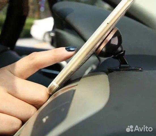 Магнитный автомобильный держатель для телефона