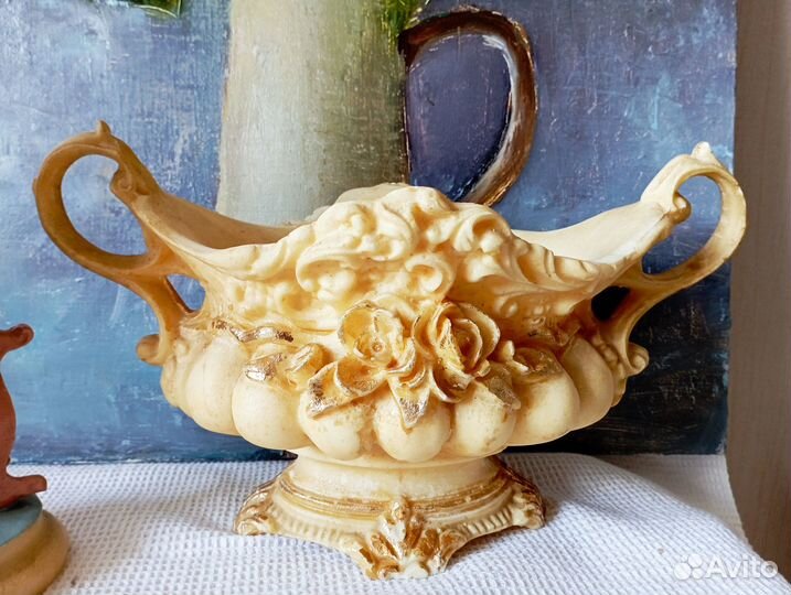 Статуэтка и конфетница под слоновую кость,Коровка