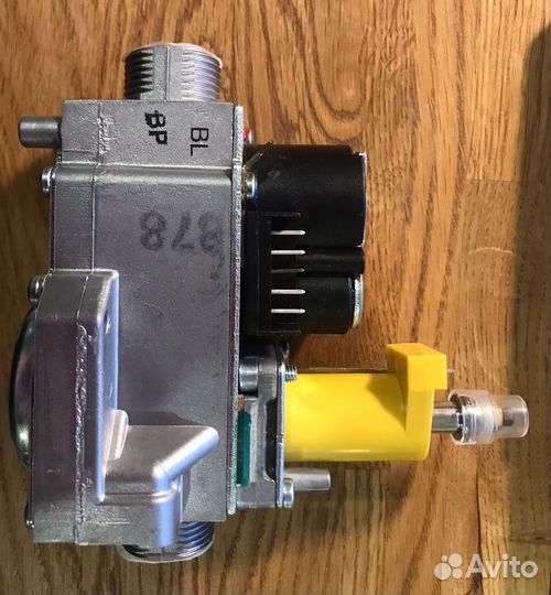 Газовый клапан Honeywell VK 4105 M для котлов Baxi