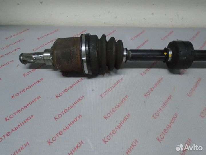 Nissan 39100-4M766 Вал приводной правый