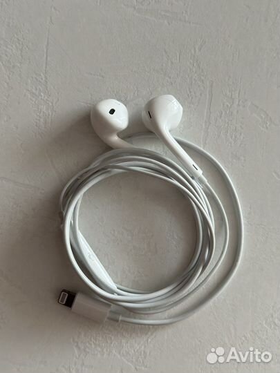 Наушники apple earpods